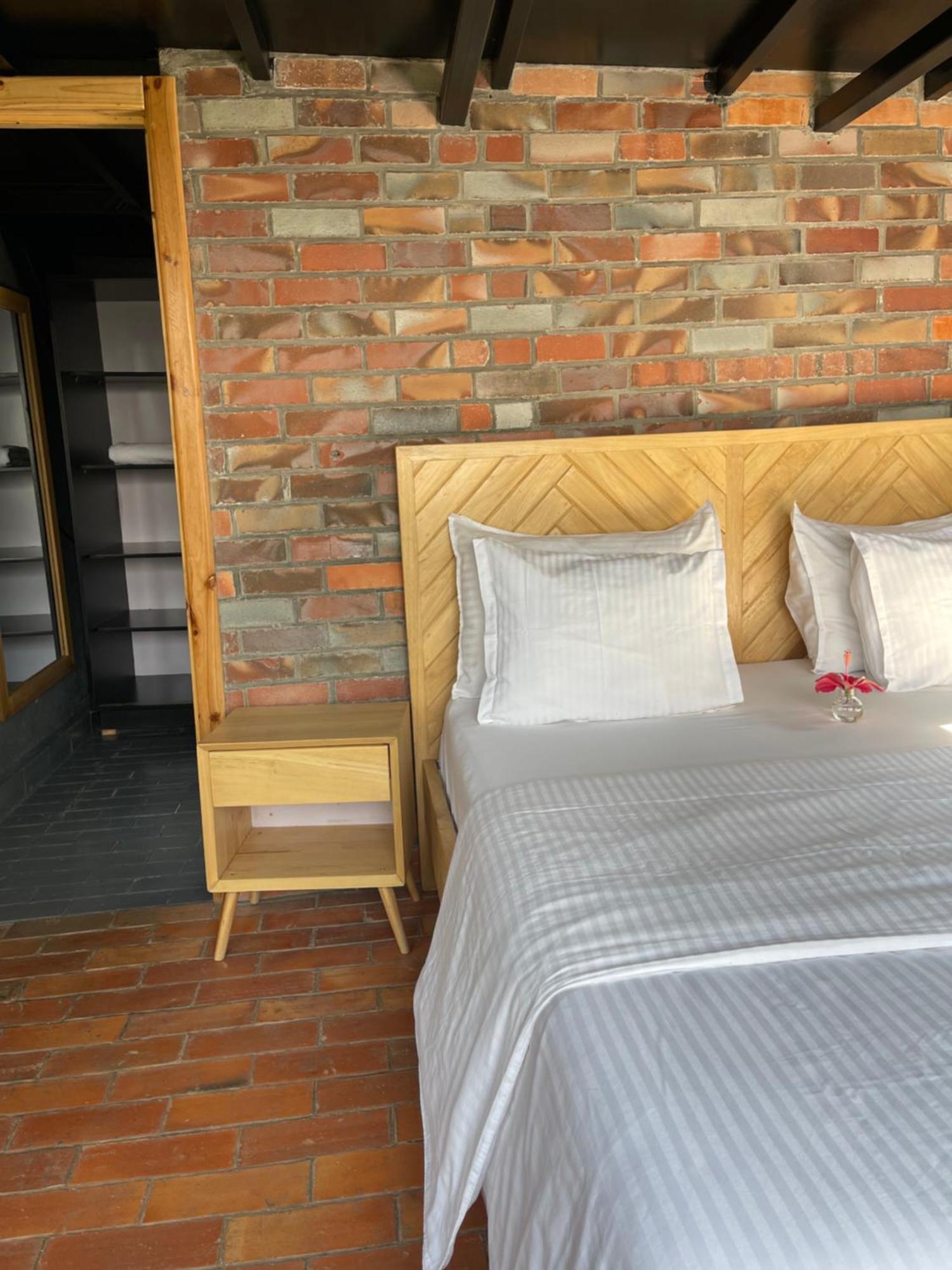 Eagle View Lodge - Kigali Extérieur photo